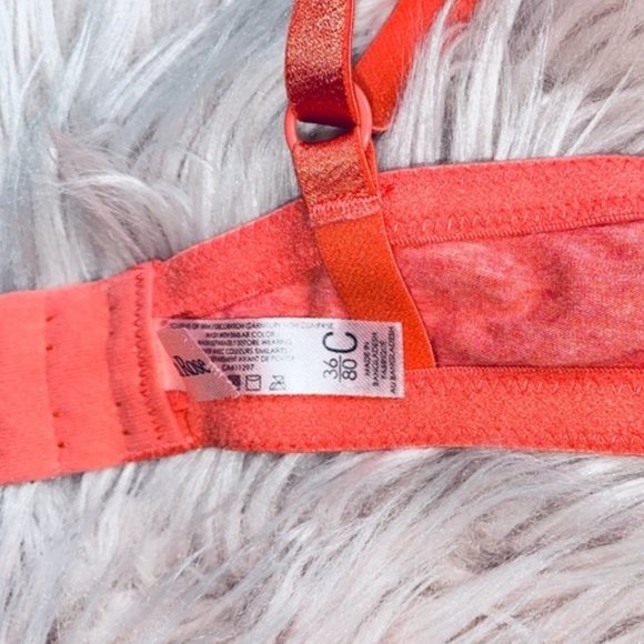 La Vie En Rose Wireless Bra 36 C Like New - Picture 5 of 11